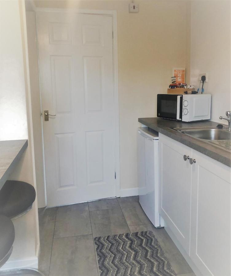 Little Park Holiday Homes Self Catering Cottages 1 & 2 Bedrooms Available Close To Tutbury Castle Exterior foto